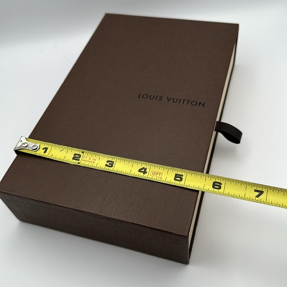 Louis Vuitton gift box and dust bag - Picture 4 of 8